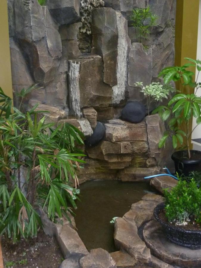 Aloha Hotel Yogyakarta Bagian luar foto