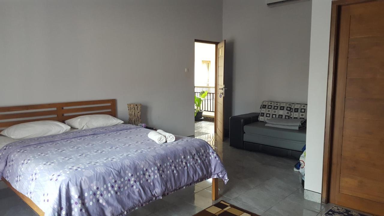Aloha Hotel Yogyakarta Bagian luar foto